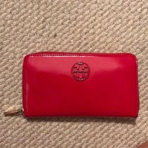 Tory Burch wallet